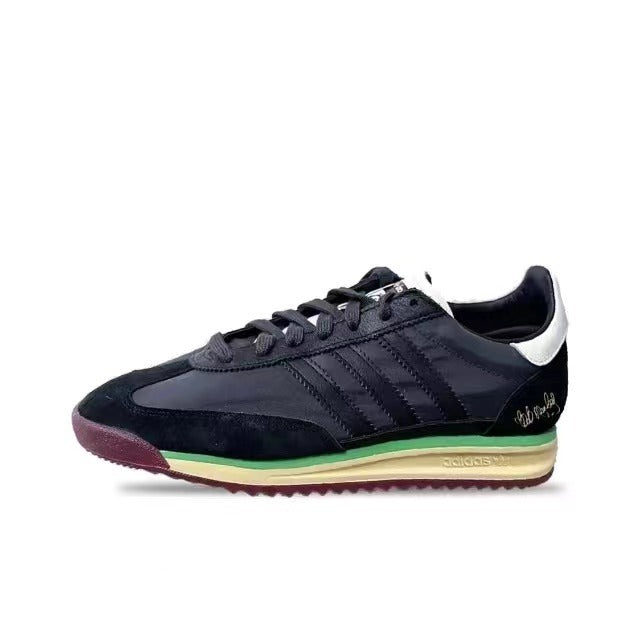 Adidas JP5171 Low-Cut Sneakers Black Green Gum Sole - product image from the listing.