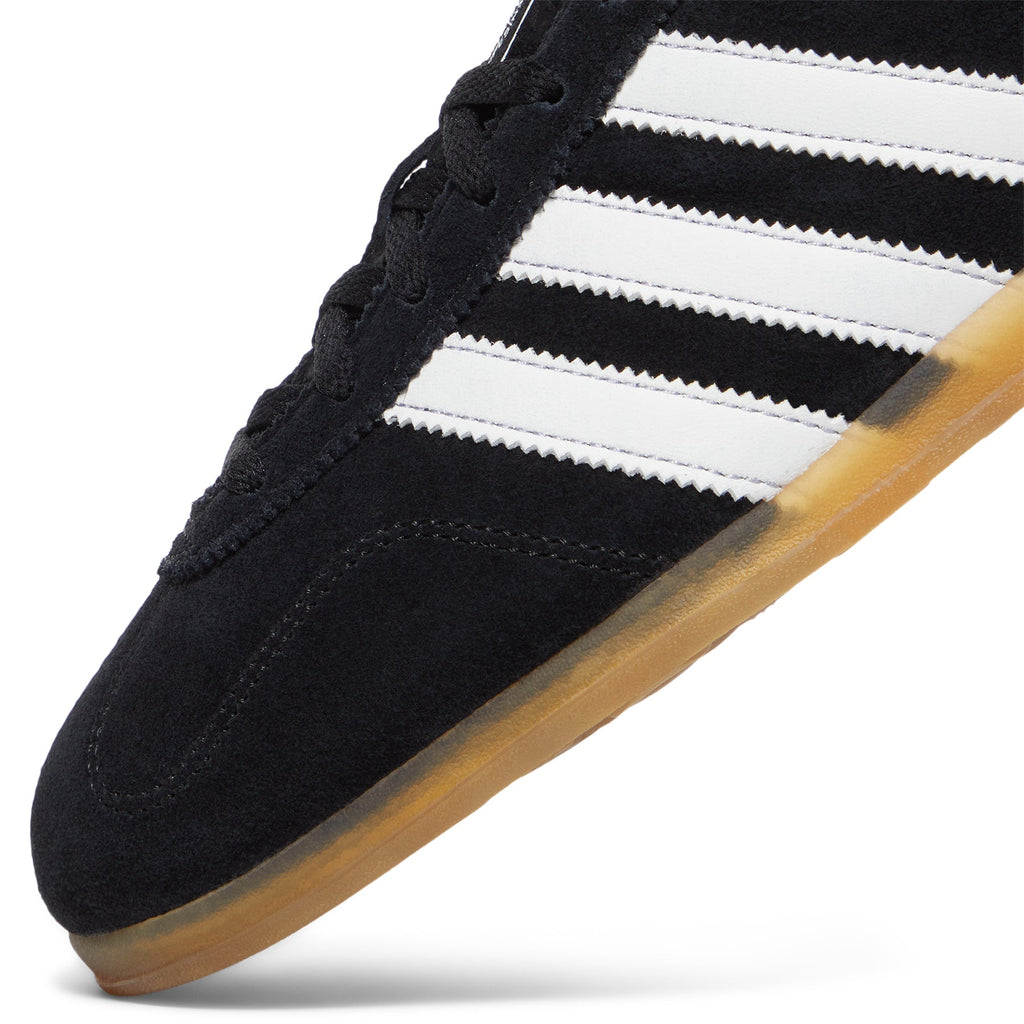 Gazelle Lo Pro (CBLACK/FTWWHT/GUM3) by Adidas - product image from the listing.