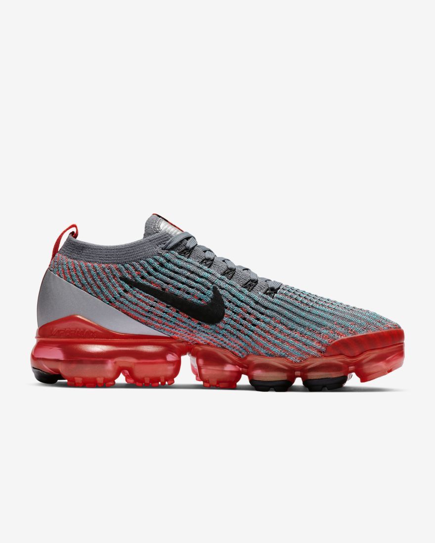 Nike Air VaporMax Flyknit 3 AJ6910-601 Trainers - product image from the listing.