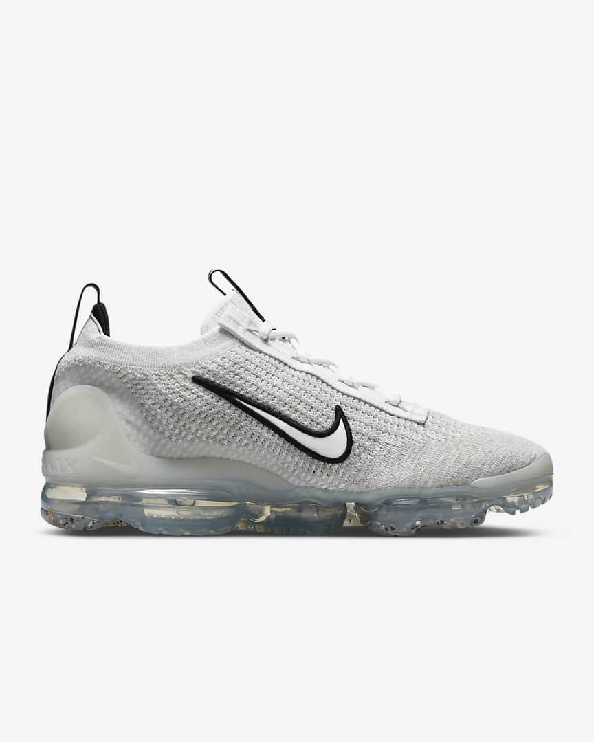 Nike Air VaporMax 2021 Flyknit Trainers DH4084-100 - product image from the listing.