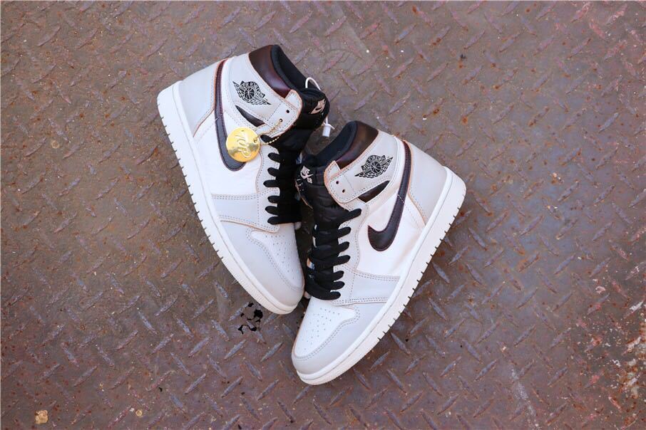 Nike SB x Air Jordan 1 Retro High OG Sneakers in Light Bone - product image from the listing.