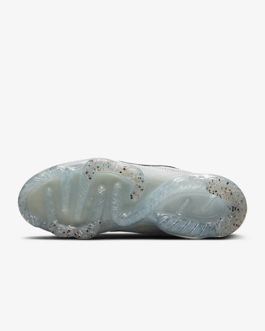 Nike Air VaporMax 2021 Flyknit Trainers DH4084-100 - product image from the listing.