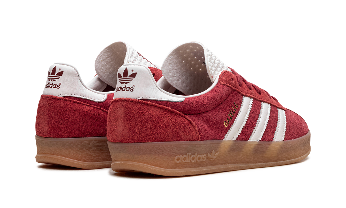 "Team Victory Red White" Gazelle Indoor Pro JH5431 - product image from the listing.