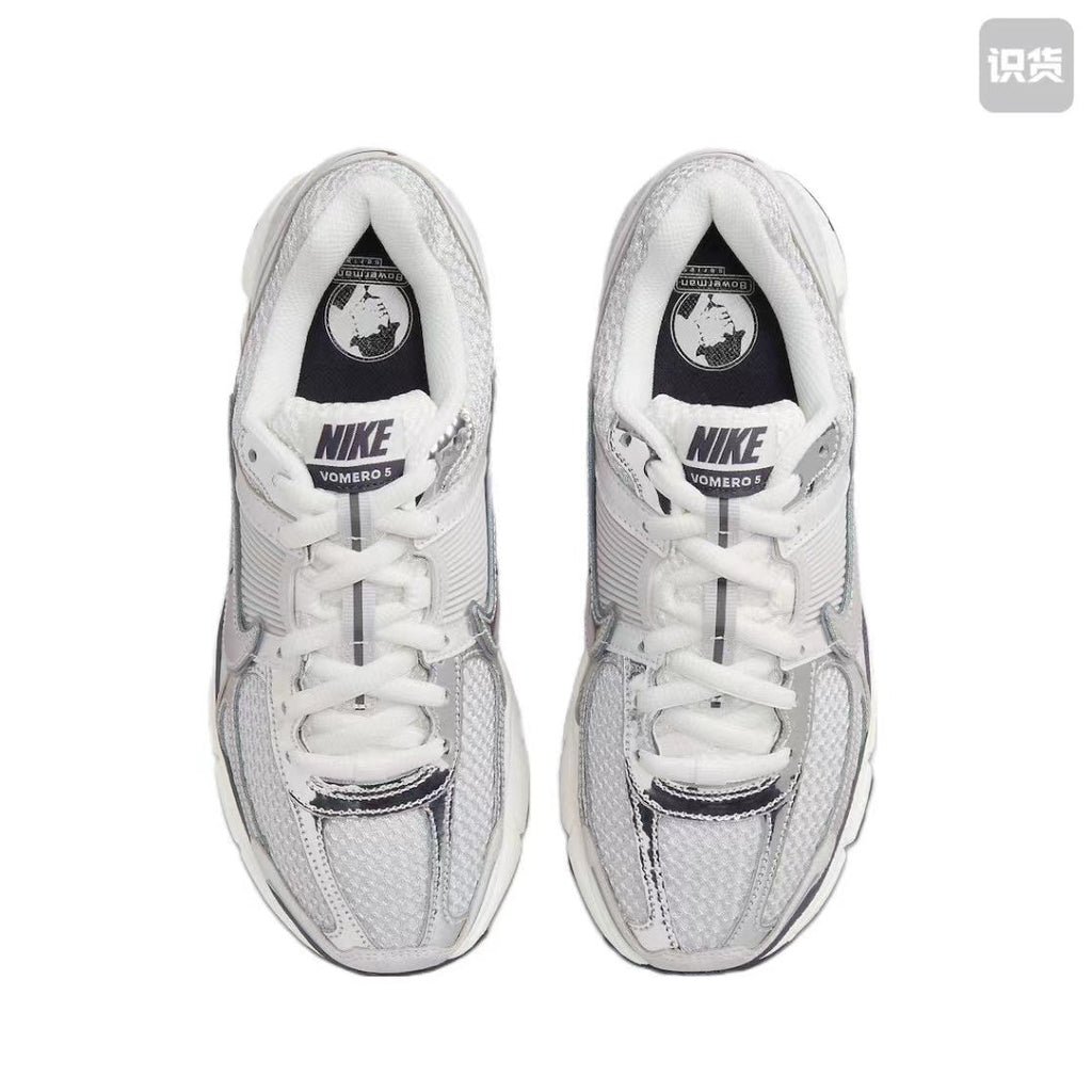 Nike Air Max Plus 3 Sneakers in Silver Grey and White - product image from the listing.