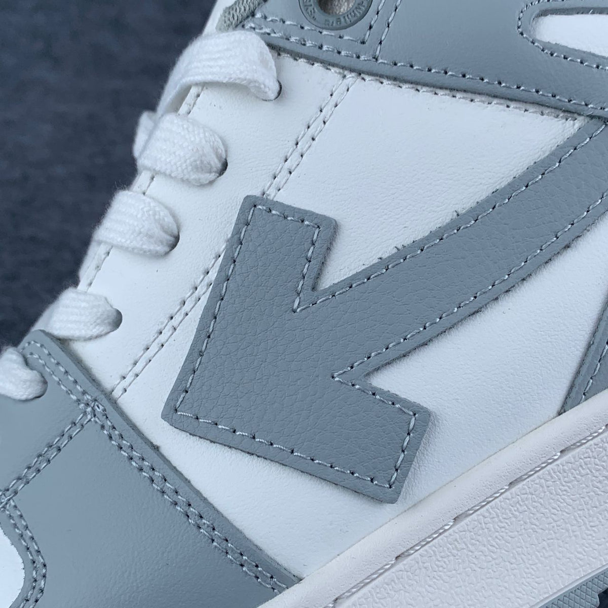 "Grey White" Off-White Out of Office - product image from the listing.