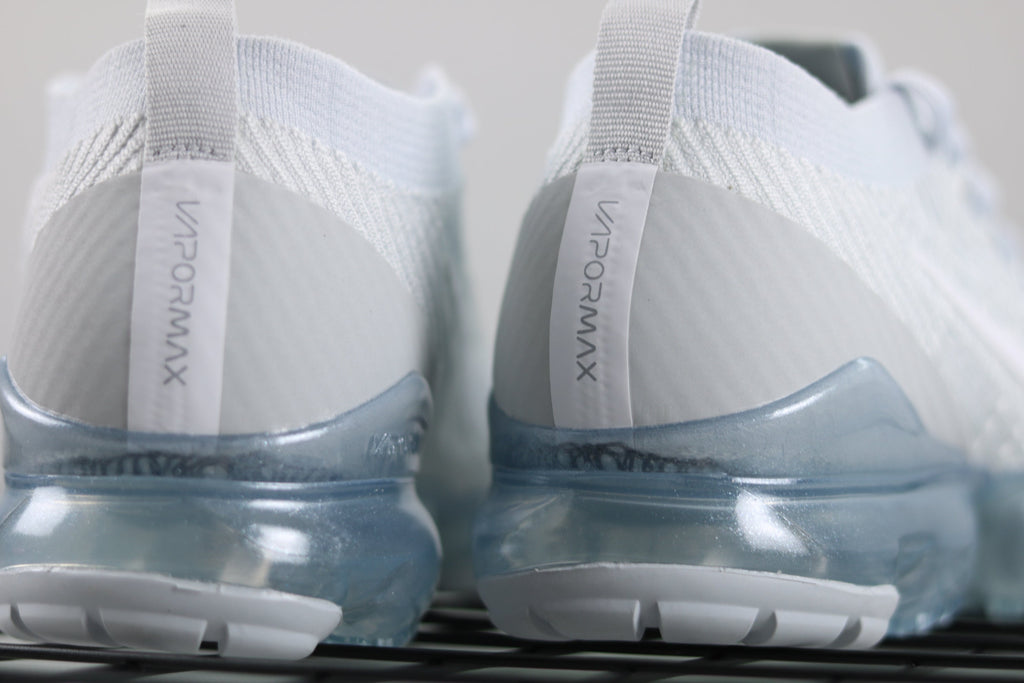 Nike Air VaporMax Flyknit 3 in White Grey AJ6900-102 - product image from the listing.