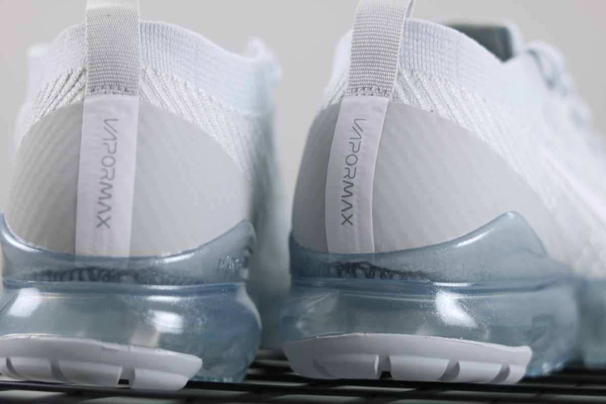 Nike Air VaporMax Flyknit 3 in White Grey AJ6900-102 - product image from the listing.