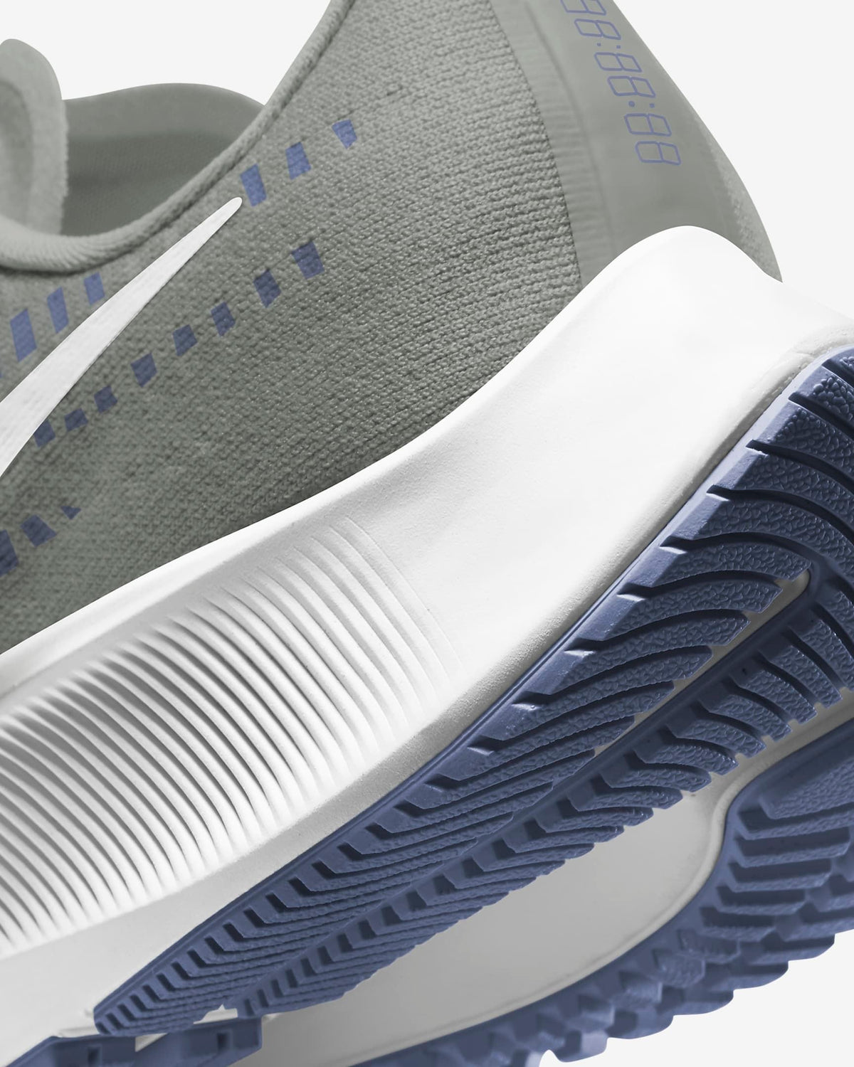 Nike Air Zoom Pegasus 37 Shoes for Running BQ9647-006 - product image from the listing.