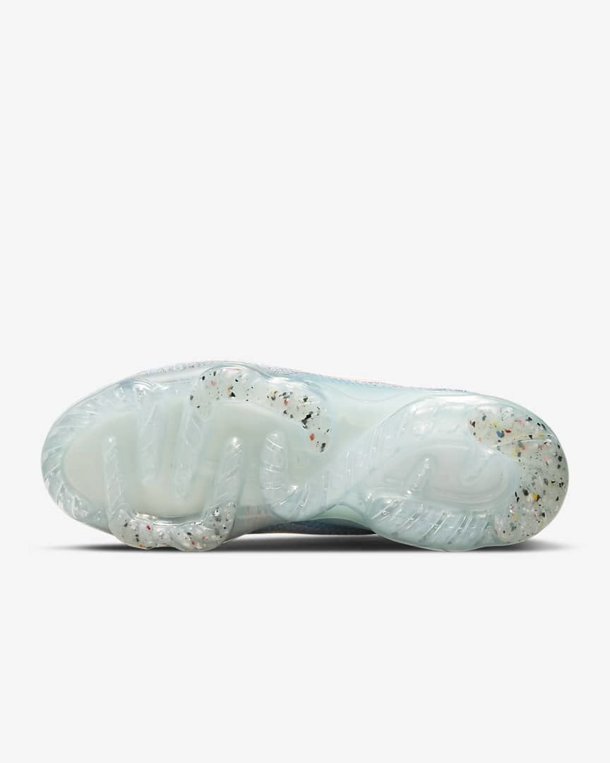 Nike Air VaporMax 2021 Flyknit DH4088-300 Trainers - product image from the listing.