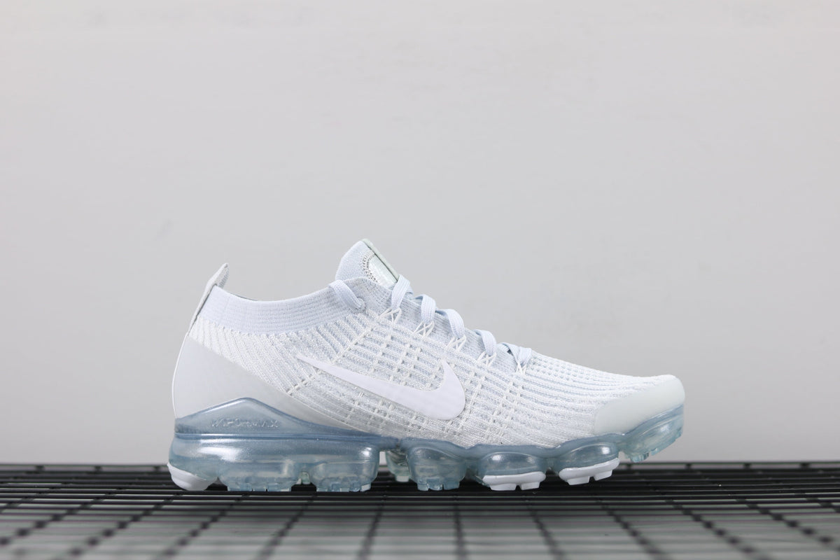 Nike Air VaporMax Flyknit 3 in White Grey AJ6900-102 - product image from the listing.