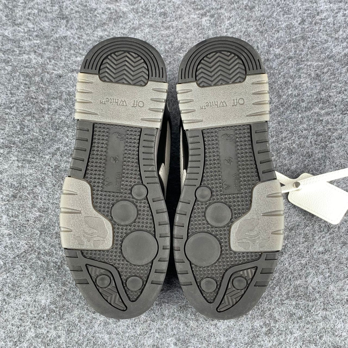 "Black Grey White" Off-White Out of Office (SS22) - product image from the listing.