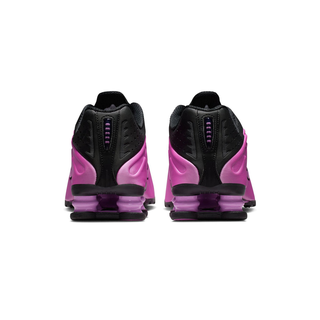 Women's Nike Shox R4 Shoes - product image from the listing.
