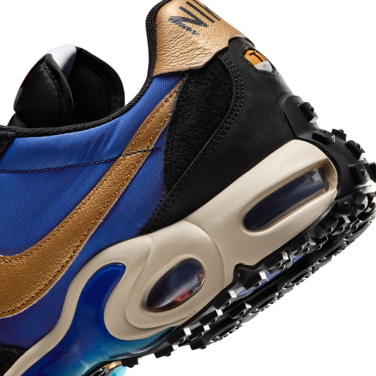 Men's Nike Air Max Waffle SP Shoes - product image from the listing.