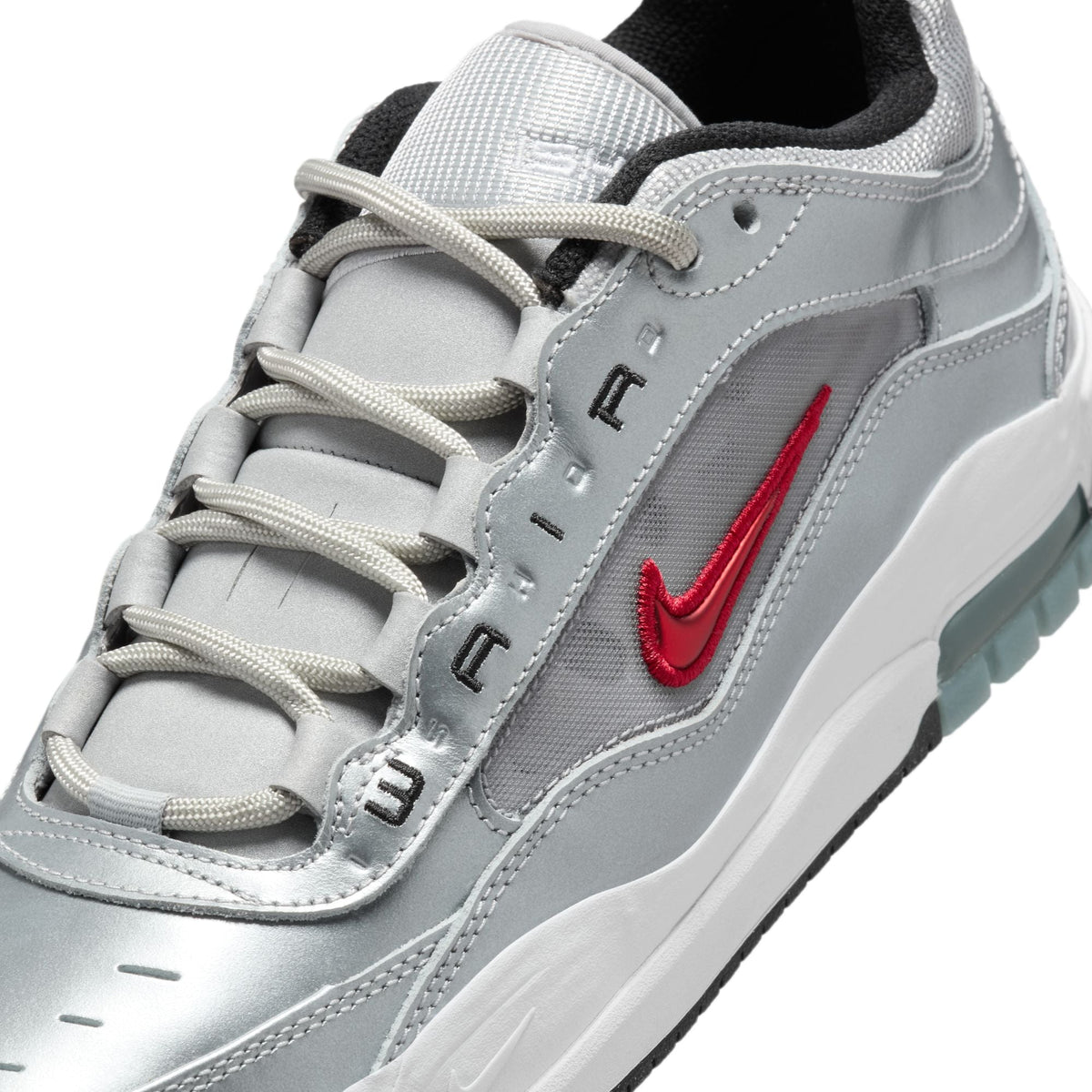 Men's Nike SB Air Max Ishod PRM Shoes - product image from the listing.