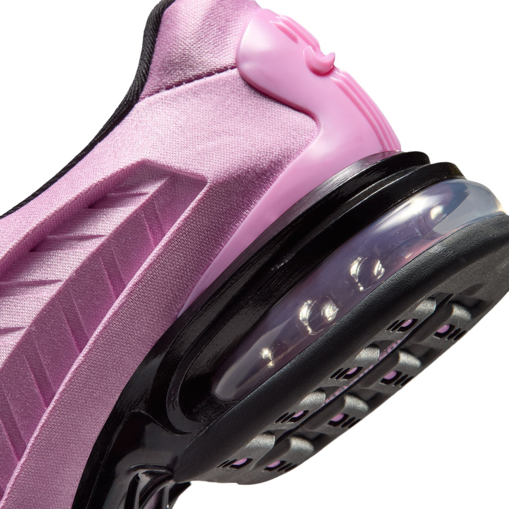 Women's Nike Air Max Dolce Shoes - product image from the listing.