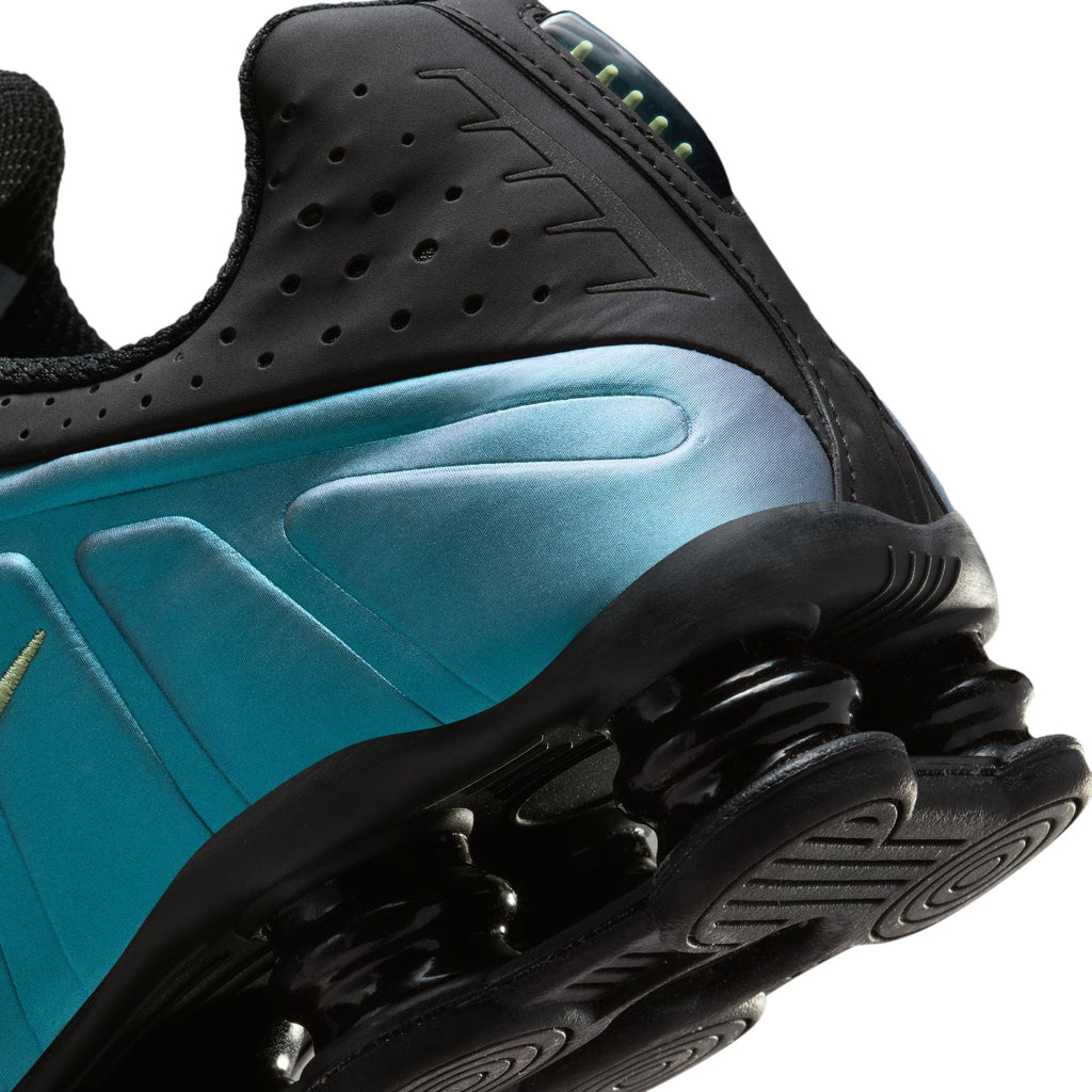 Men's Nike Shox R4 Shoes - product photo shown in the listing for this item.