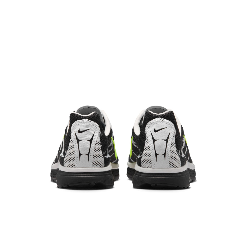 Nike Zoom Streak 3 in Black/volt-summit White - product image from the listing.