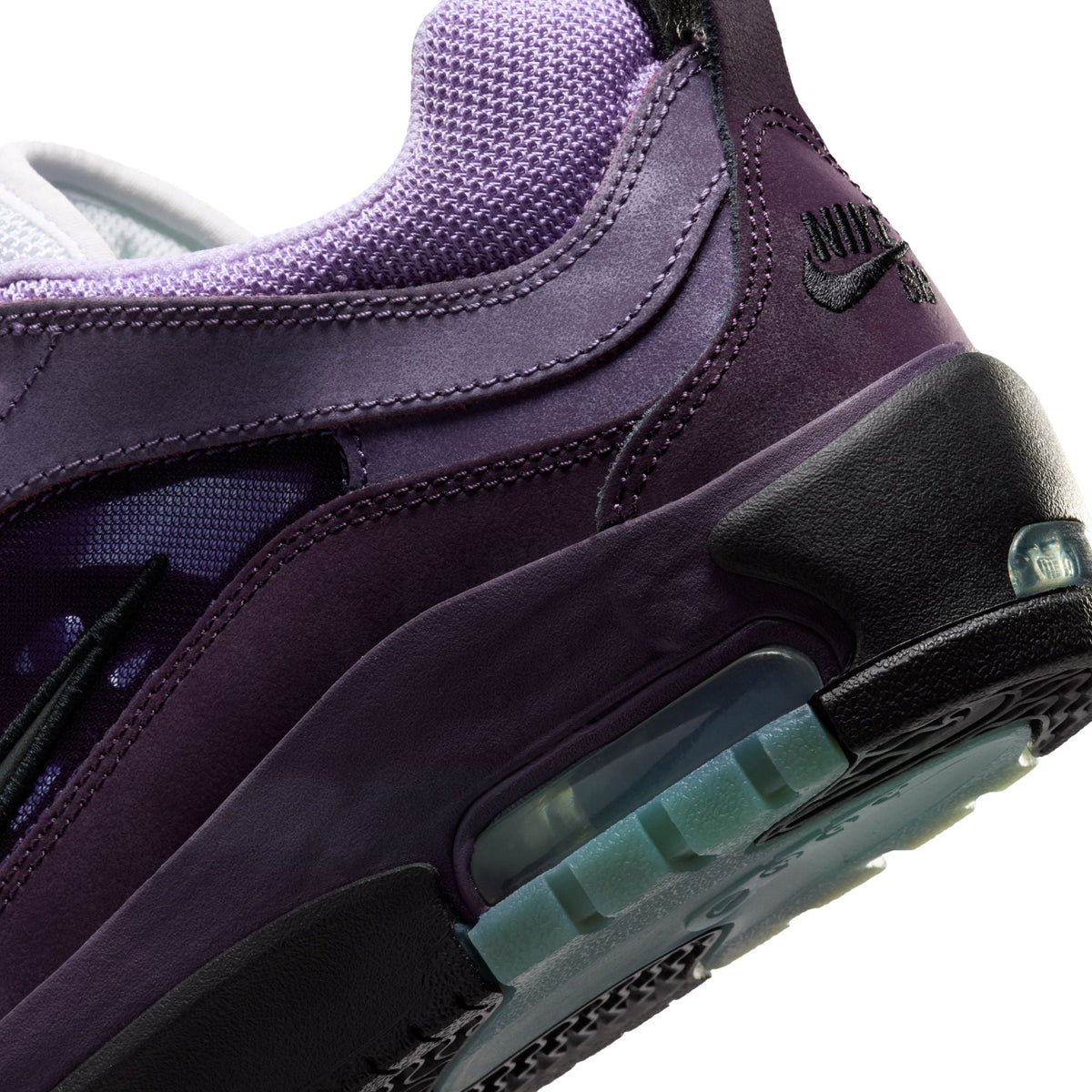 Men's Nike SB Air Max Ishod Shoes - product image from the listing.