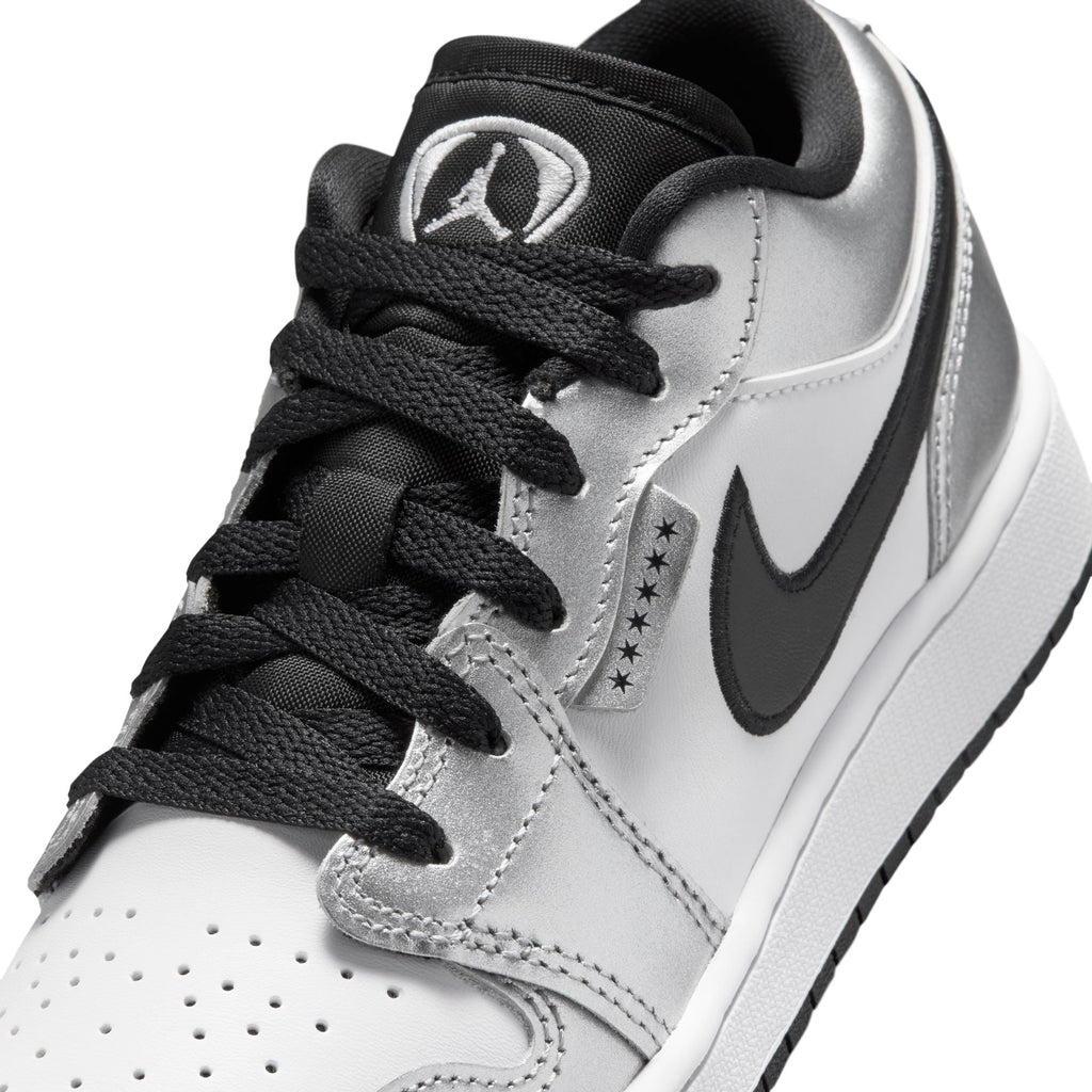 Air Jordan 1 Low SE BG in White/Black-White - product image from the listing.