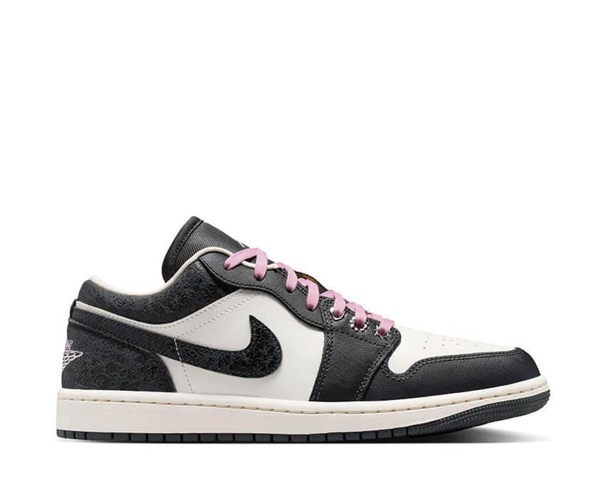 "Iced Carmine" Air Jordan 1 Low SE W - product image from the listing.