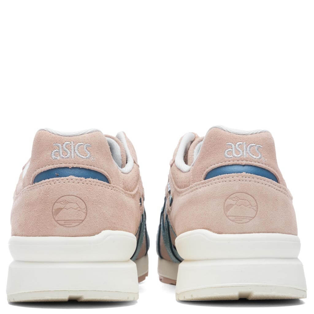 Pale Apricot/Azure - GT-II - product image from the listing.