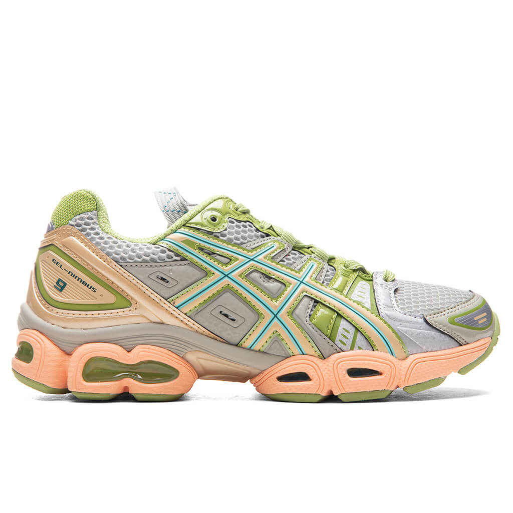 Gel-Nimbus 9 - Abbey Stone/Champagne for Women - product image from the listing.