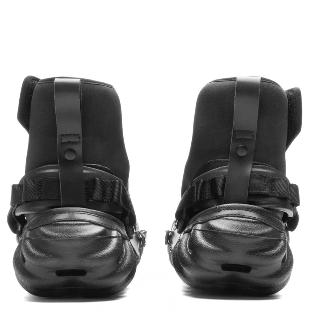 Crocs x Feng Chen Wang Echo Clog in Black - product image from the listing.