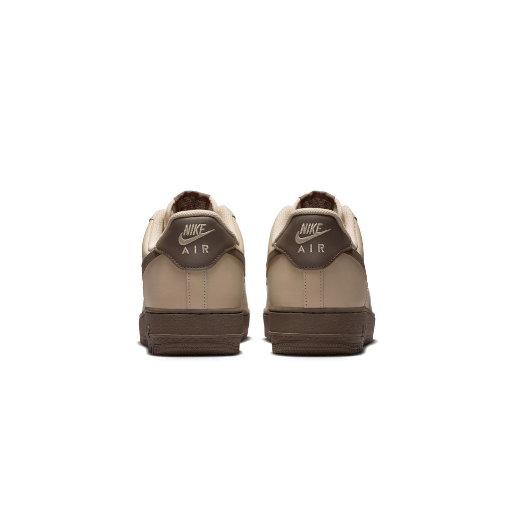Men's Nike Air Force 1 '07 Shoes - product image from the listing.