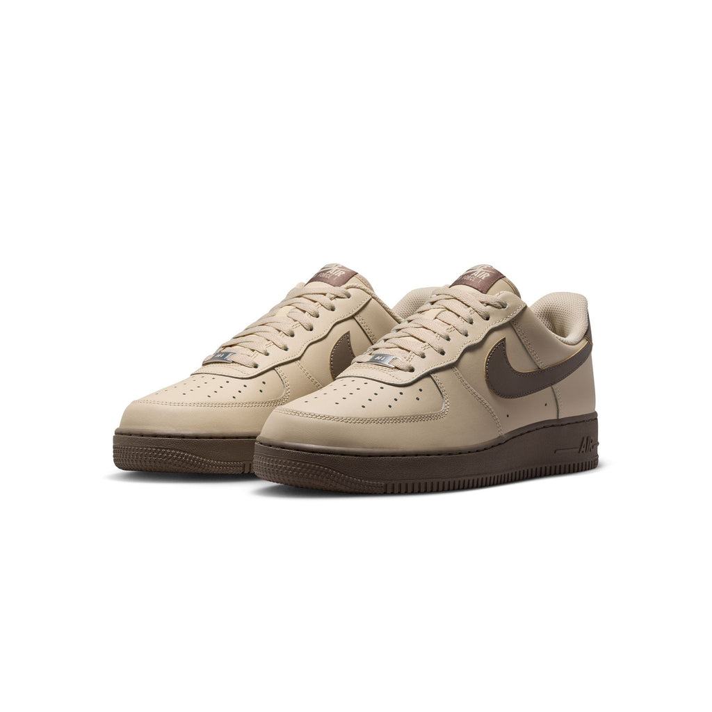 Men's Nike Air Force 1 '07 Shoes - product image from the listing.