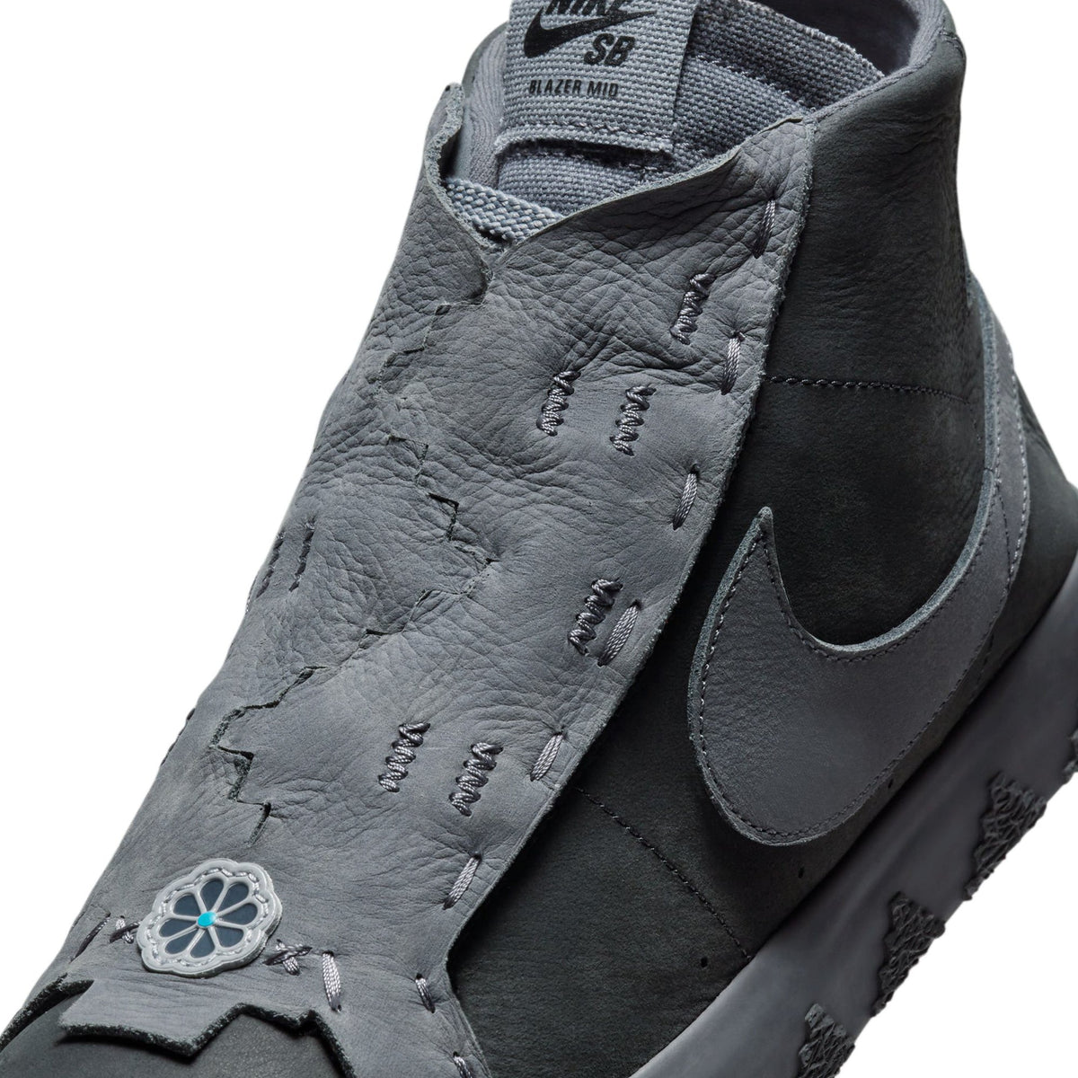 Men's Nike SB x Di'orr Greenwood Zoom Blazer Mid Shoes - product image from the listing.