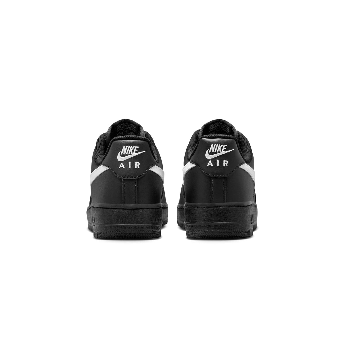 Men's Nike Air Force 1 '07 Shoes - product image from the listing.