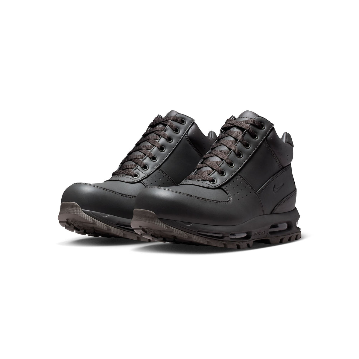 Men's Nike Air Max Goadome Shoes - product image from the listing.