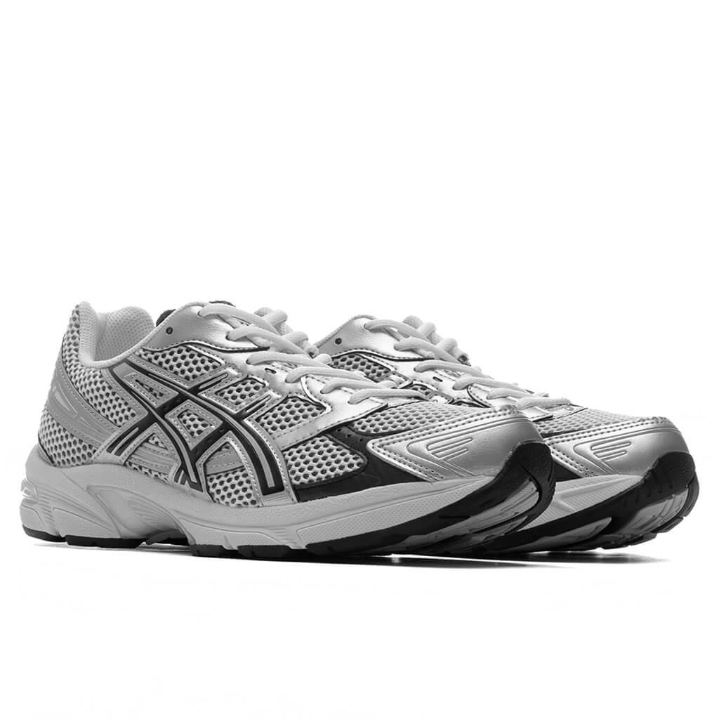 GEL-1130 in White/Black - product photo shown in the listing for this item.