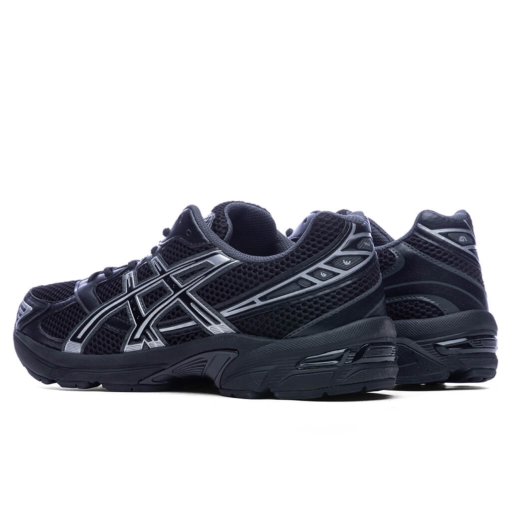 GEL-1130 in Black/Pure Silver - product image from the listing.