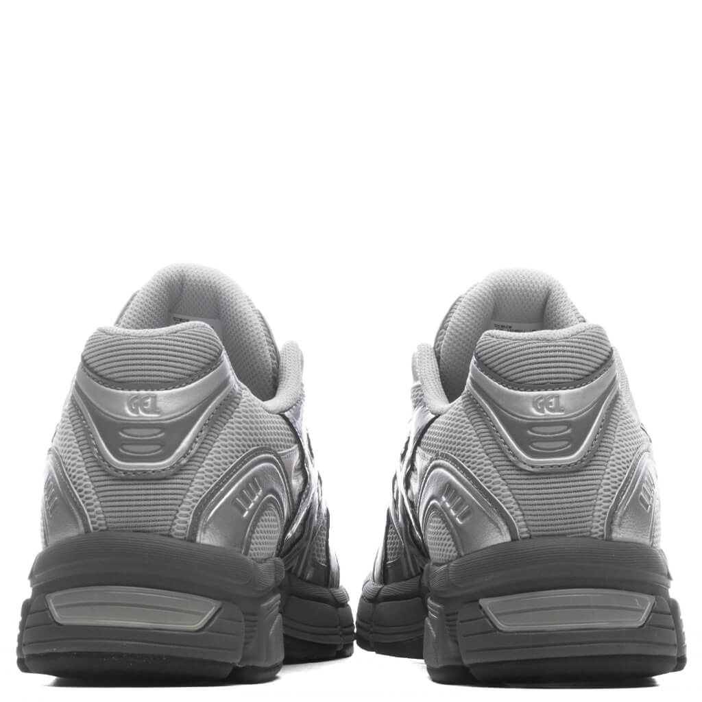 Concrete/Carbon - GEL-STRATUS MC - product image from the listing.
