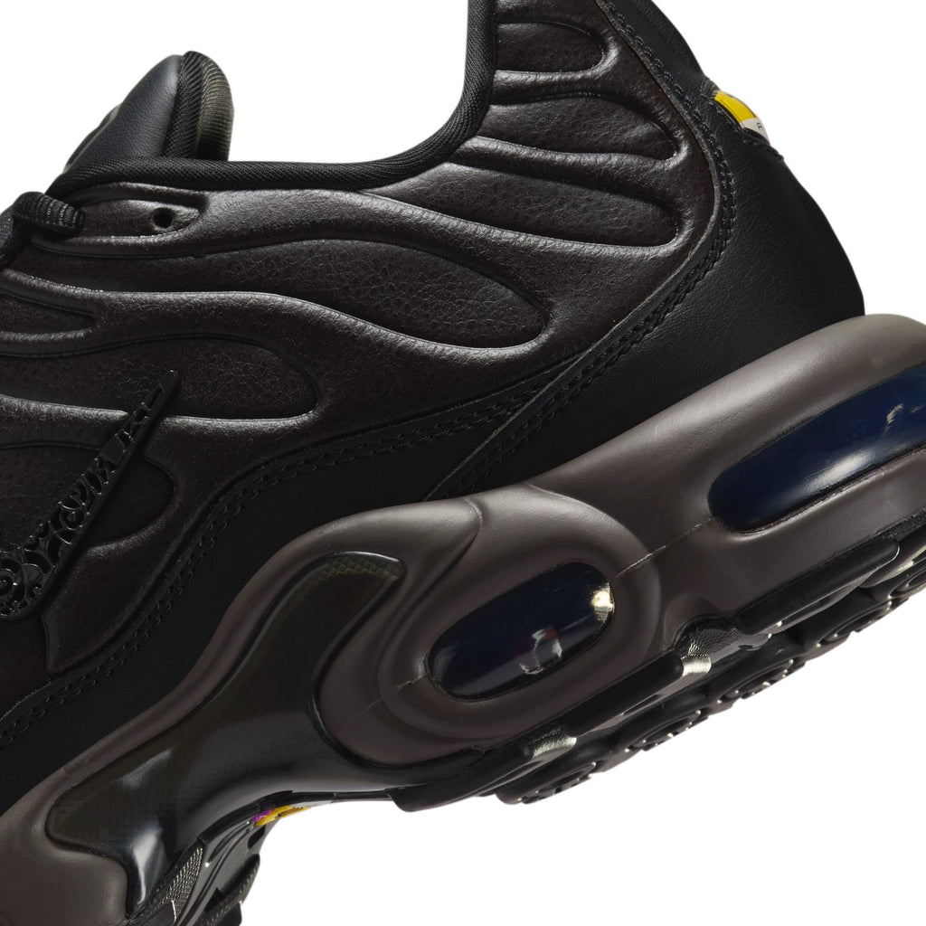 Men's Nike Air Max Plus Premium Shoes - product image from the listing.