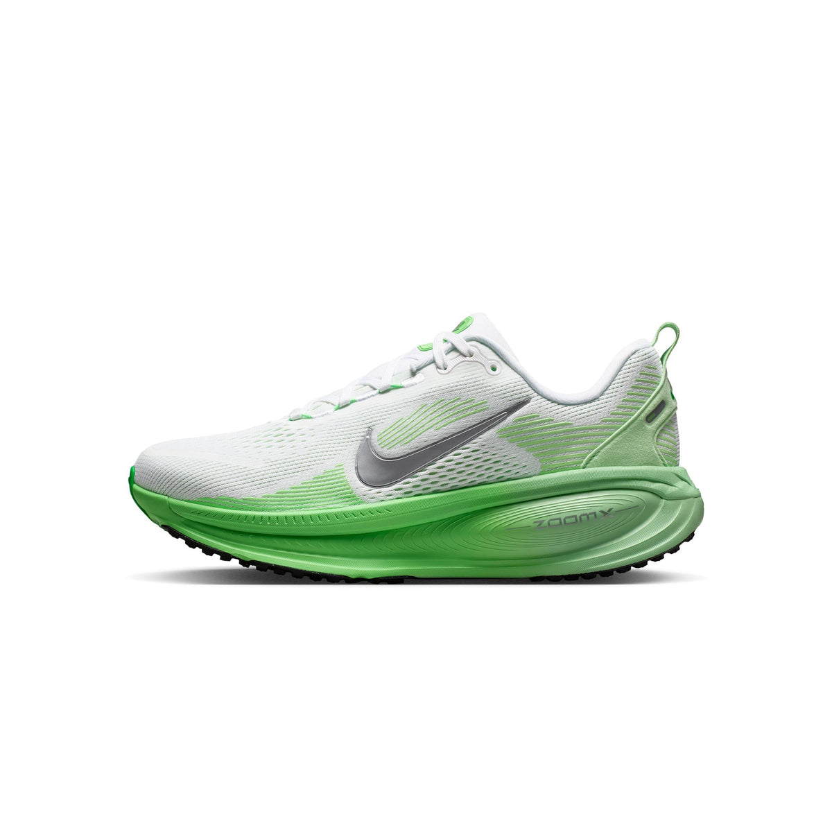 Women's Nike Vomero 18 Shoes - product image from the listing.
