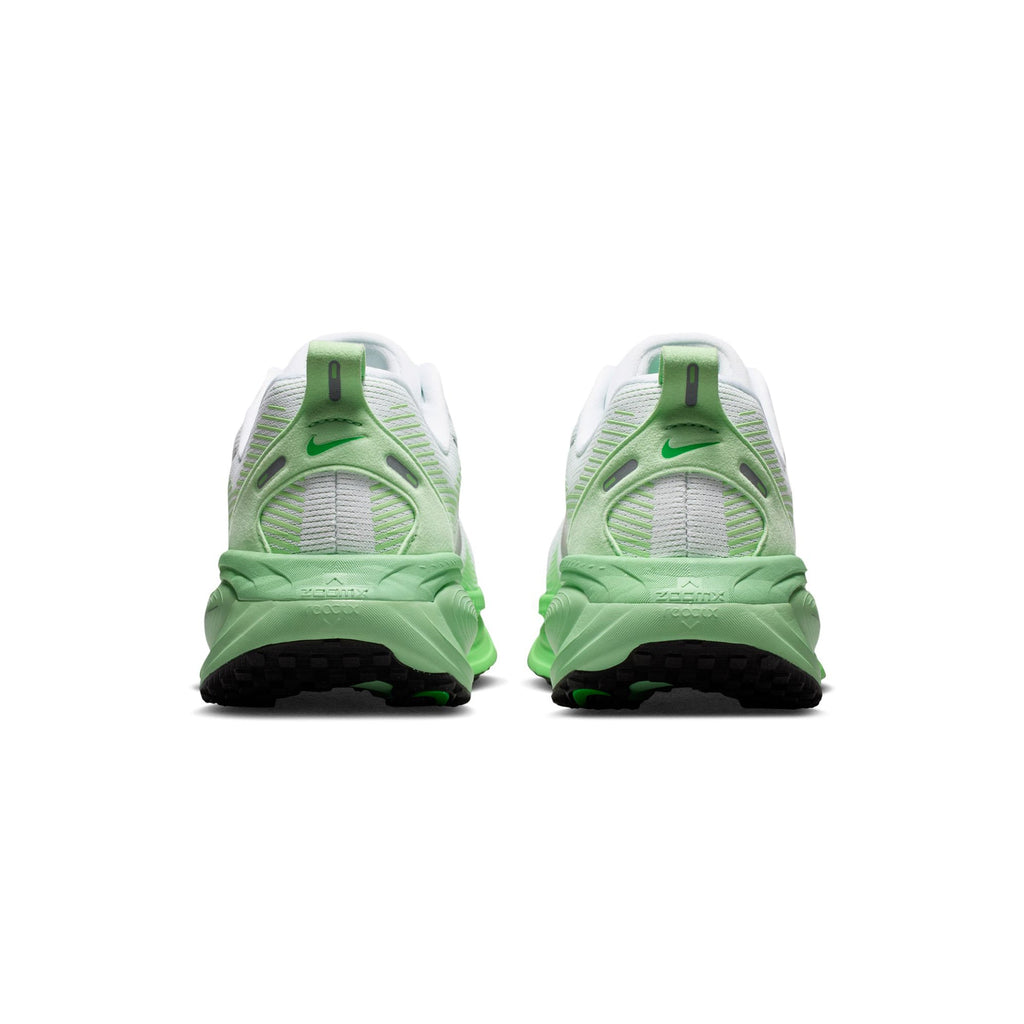 Women's Nike Vomero 18 Shoes - product image from the listing.