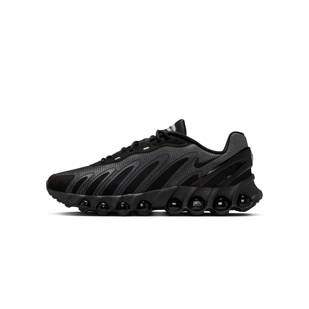 Men's Nike Air Max DN8 SE Shoes - product image from the listing.