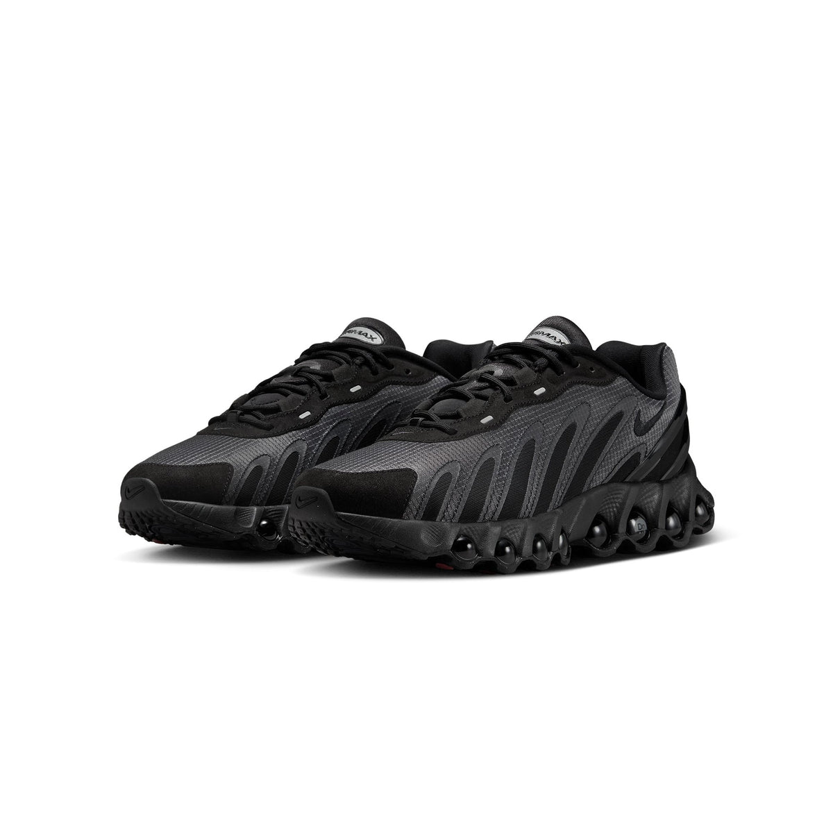 Men's Nike Air Max DN8 SE Shoes - product image from the listing.