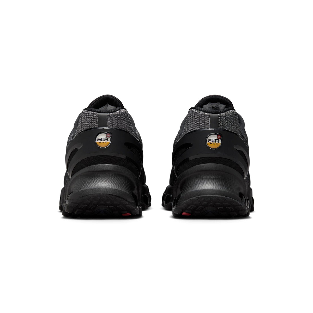 Men's Nike Air Max DN8 SE Shoes - product image from the listing.