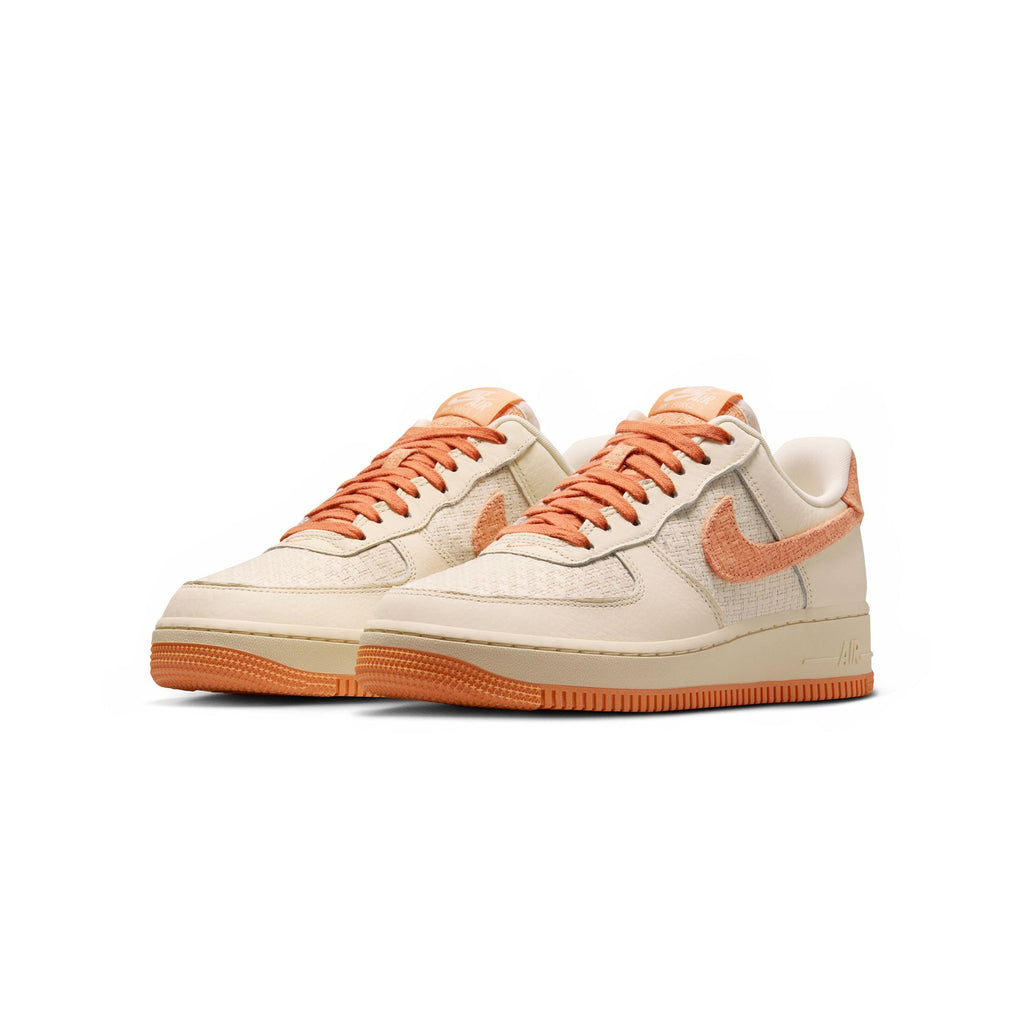 Women's Nike Air Force 1 '07 Shoes - product image from the listing.