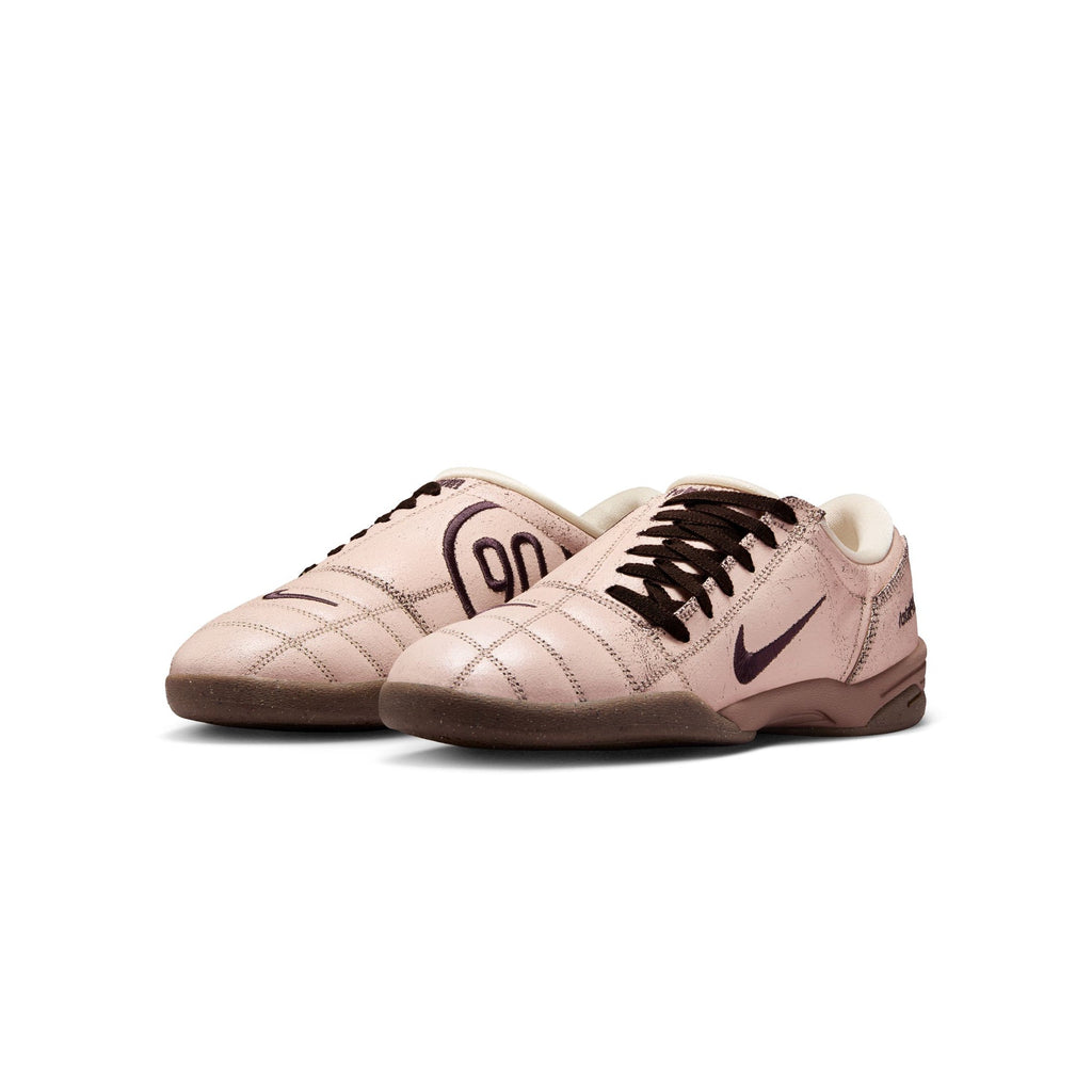 Men's Nike Total 90 Premium Shoes - product image from the listing.