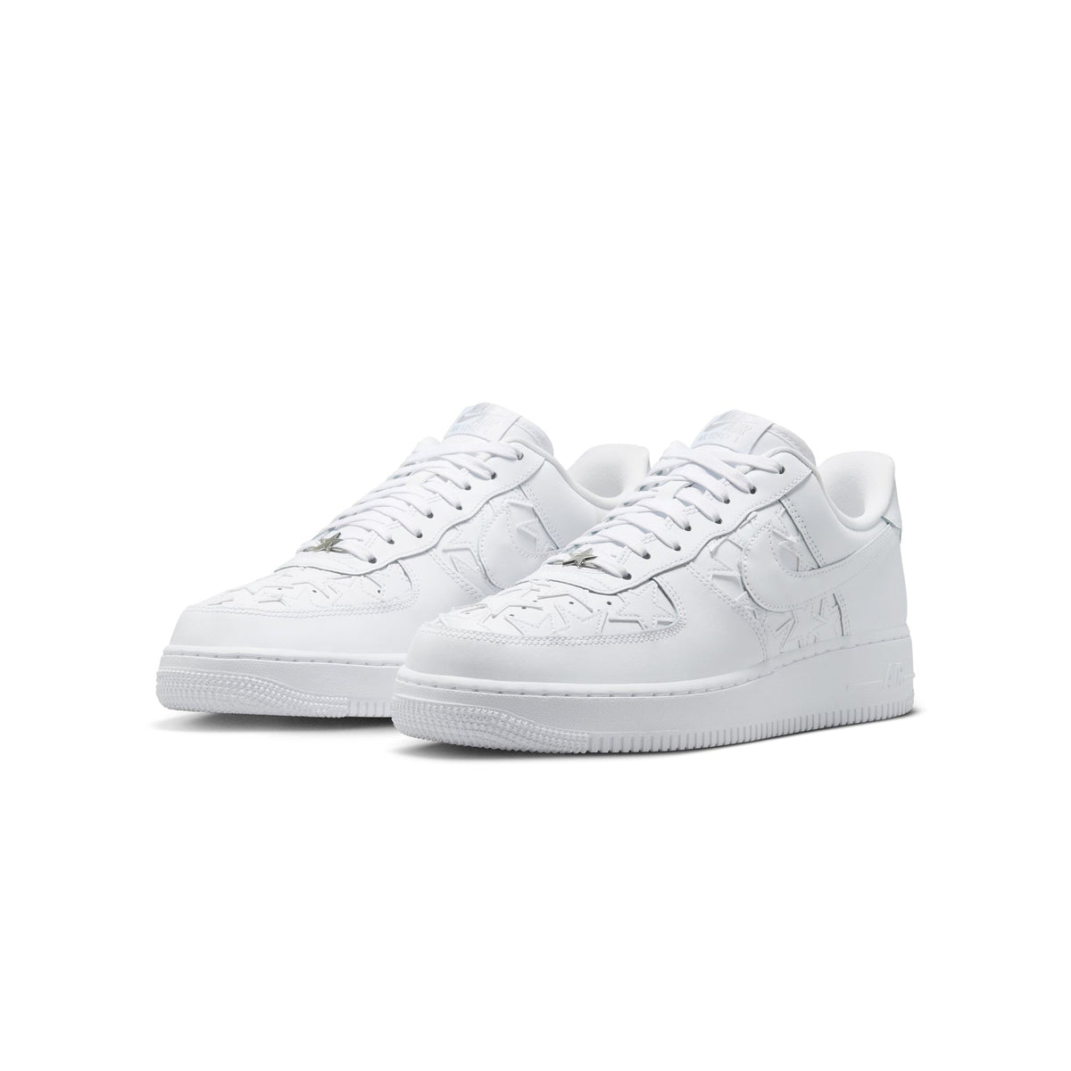 Men's Nike Air Force 1 '07 Shoes - product image from the listing.