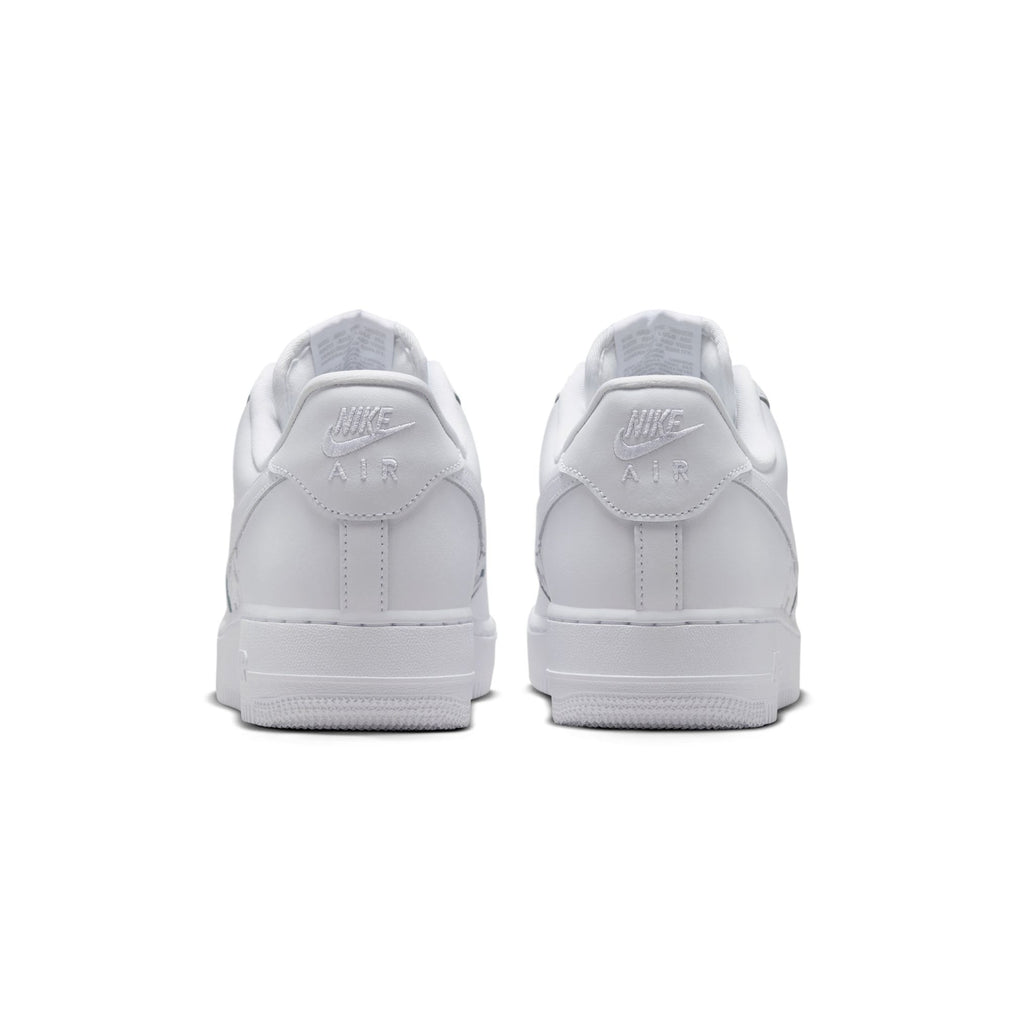 Men's Nike Air Force 1 '07 Shoes - product image from the listing.