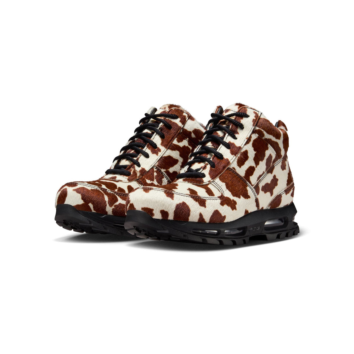 Men's Nike Air Max Goadome Shoes - product image from the listing.