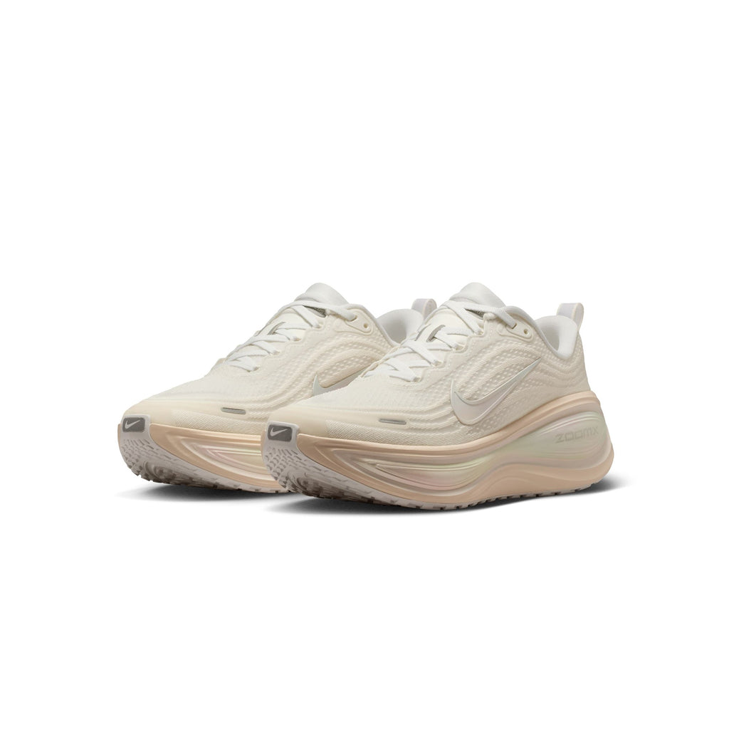 Women's Nike Vomero Plus Shoes - product image from the listing.