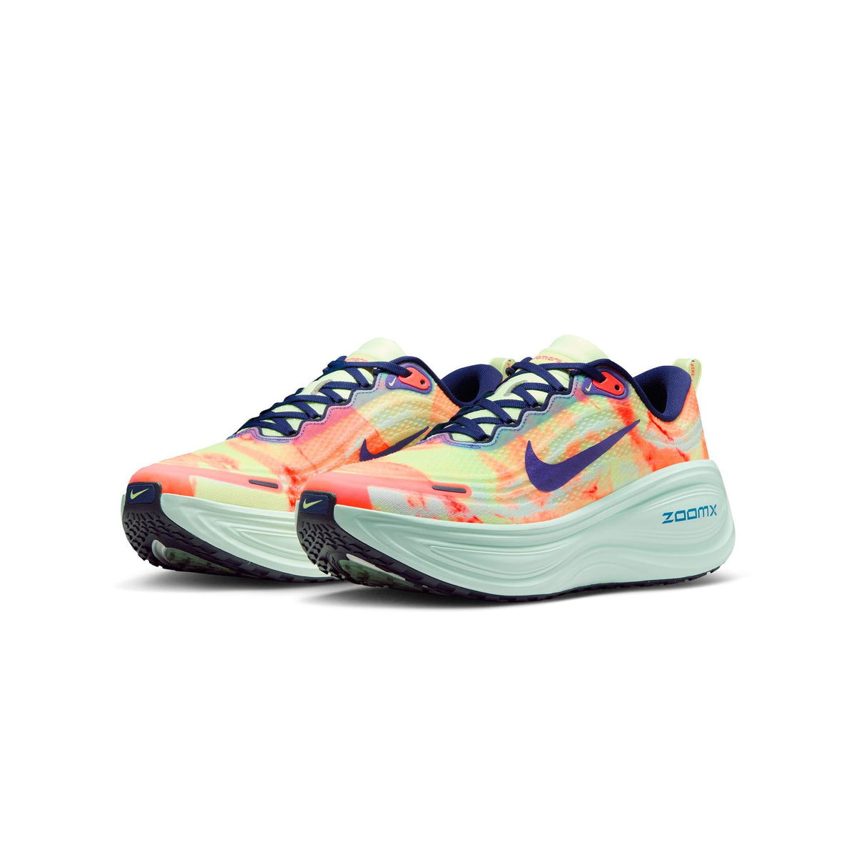Men's Nike Vomero Plus Shoes - product image from the listing.
