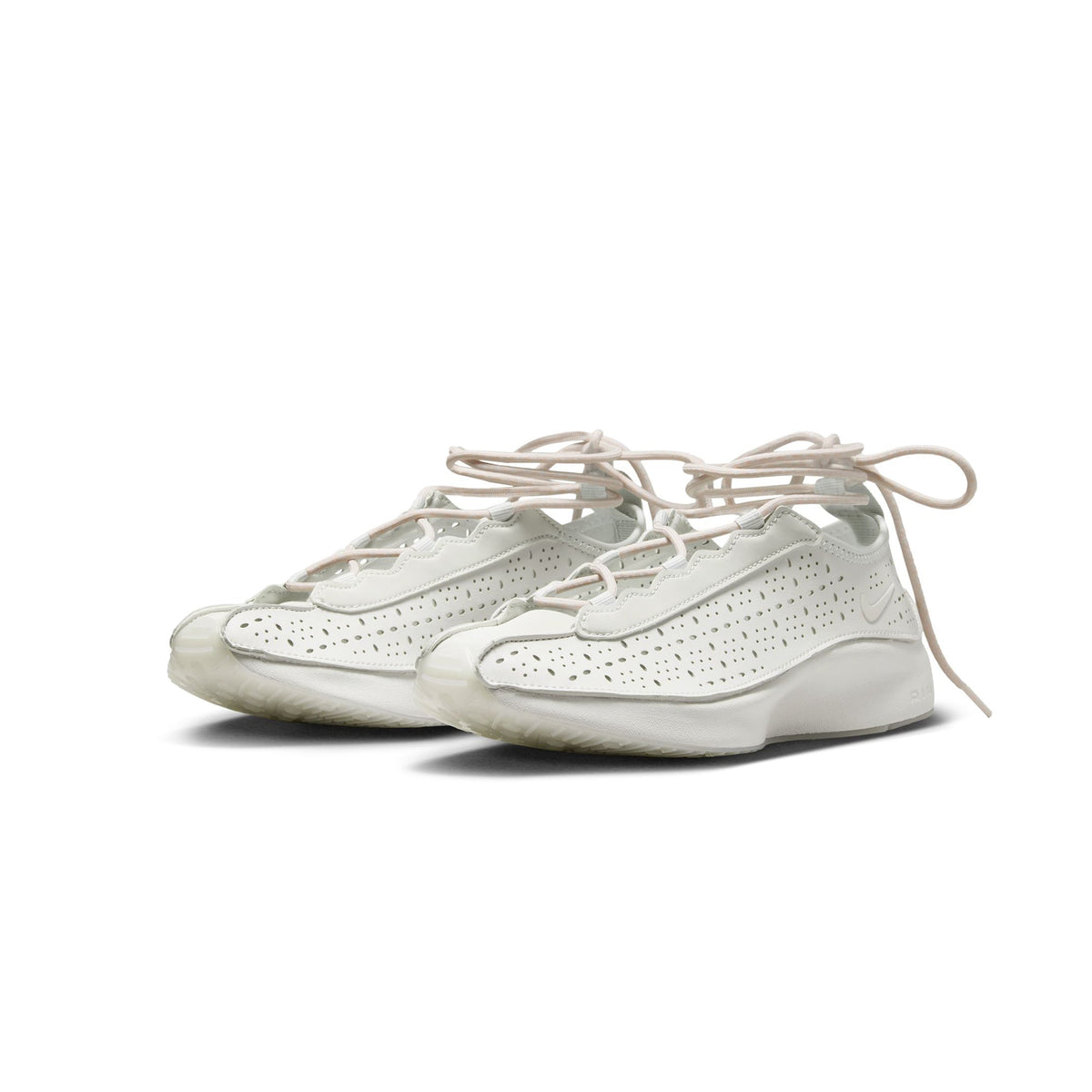 Women's Nike Air Superfly Shoes - product image from the listing.
