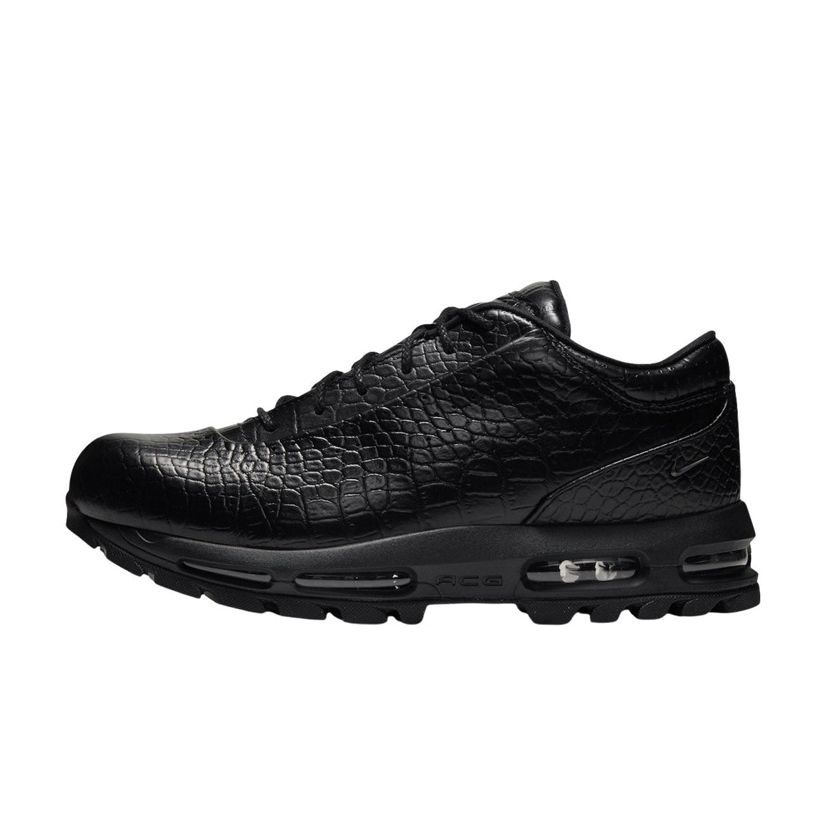 Nike Air Max Goadome Low in Black/Black-Black - product image from the listing.